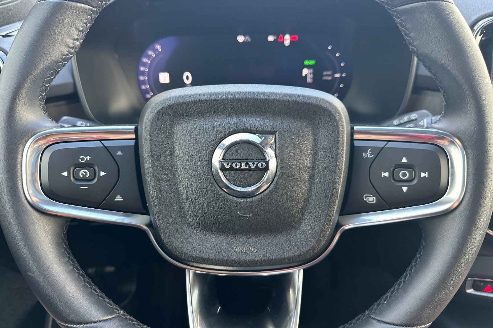 Used 2023 Volvo XC40 Recharge Ultimate w/ Protection Package Premier AWD/4WD image 21