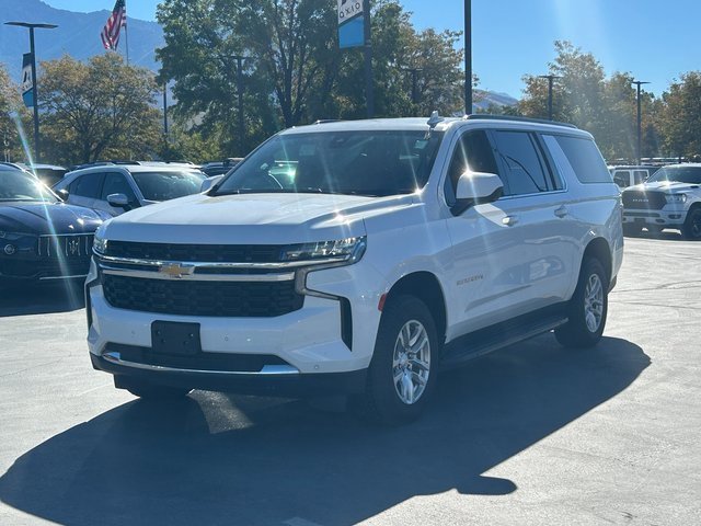 Used 2022 Chevrolet Suburban 4WD image 7