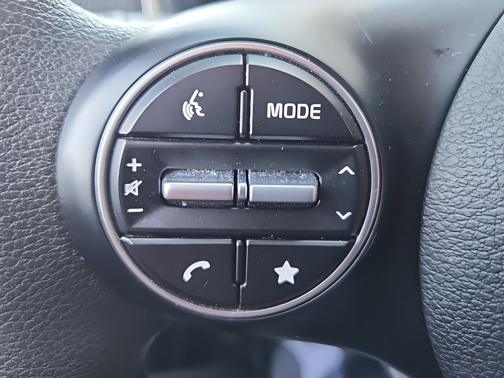 Used 2023 Kia Soul LX w/ LX Technology Package image 18