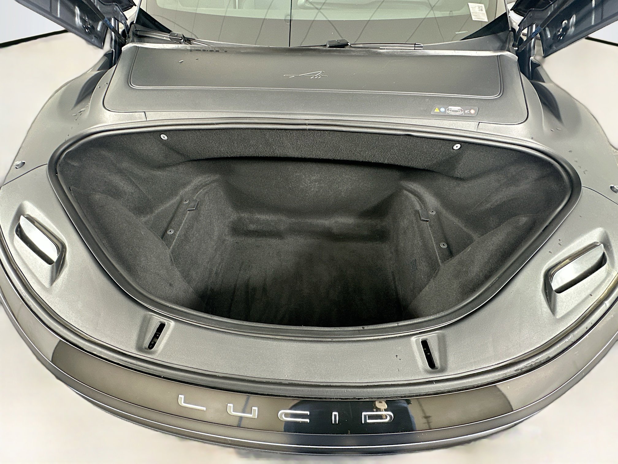 Used 2024 Lucid Air Pure RWD image 34