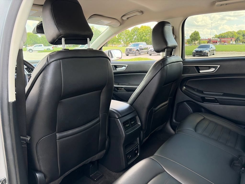 Used 2021 Ford Edge SEL w/ Convenience Package AWD/4WD image 27