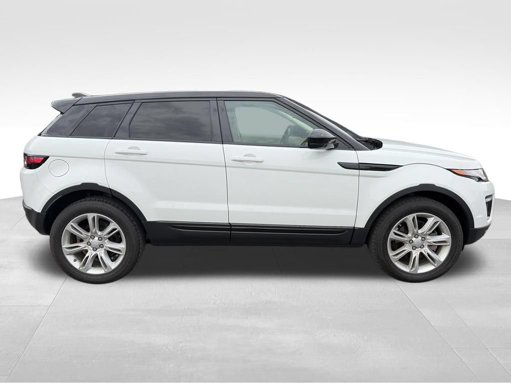Used 2017 Land Rover Range Rover Evoque SE AWD/4WD image 2