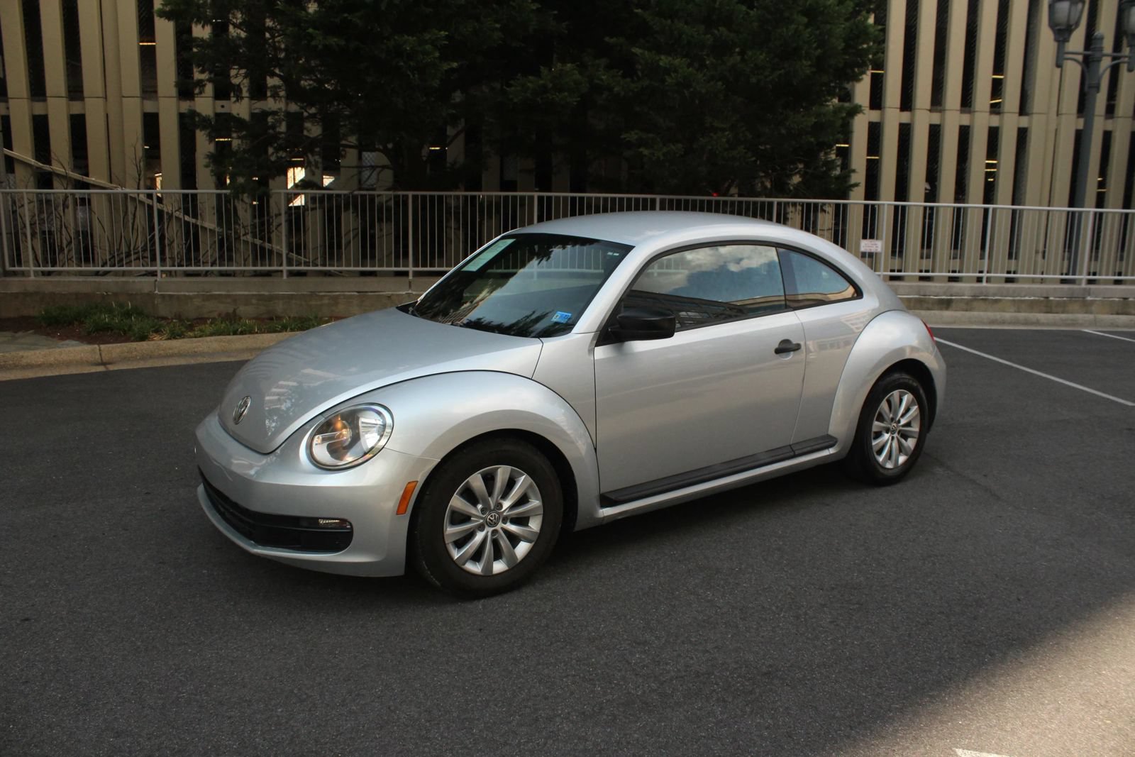 Used 2014 Volkswagen Beetle 1.8T FWD image 12