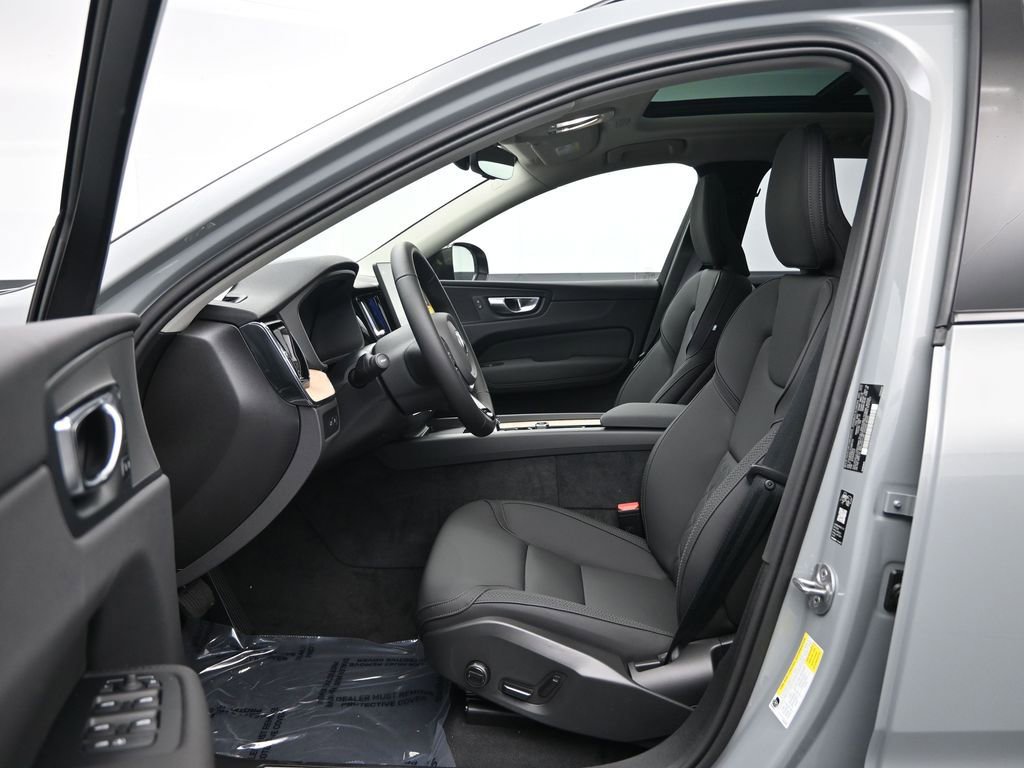New 2026 Volvo XC60 T8 Plus w/ Protection Package Premier image 22