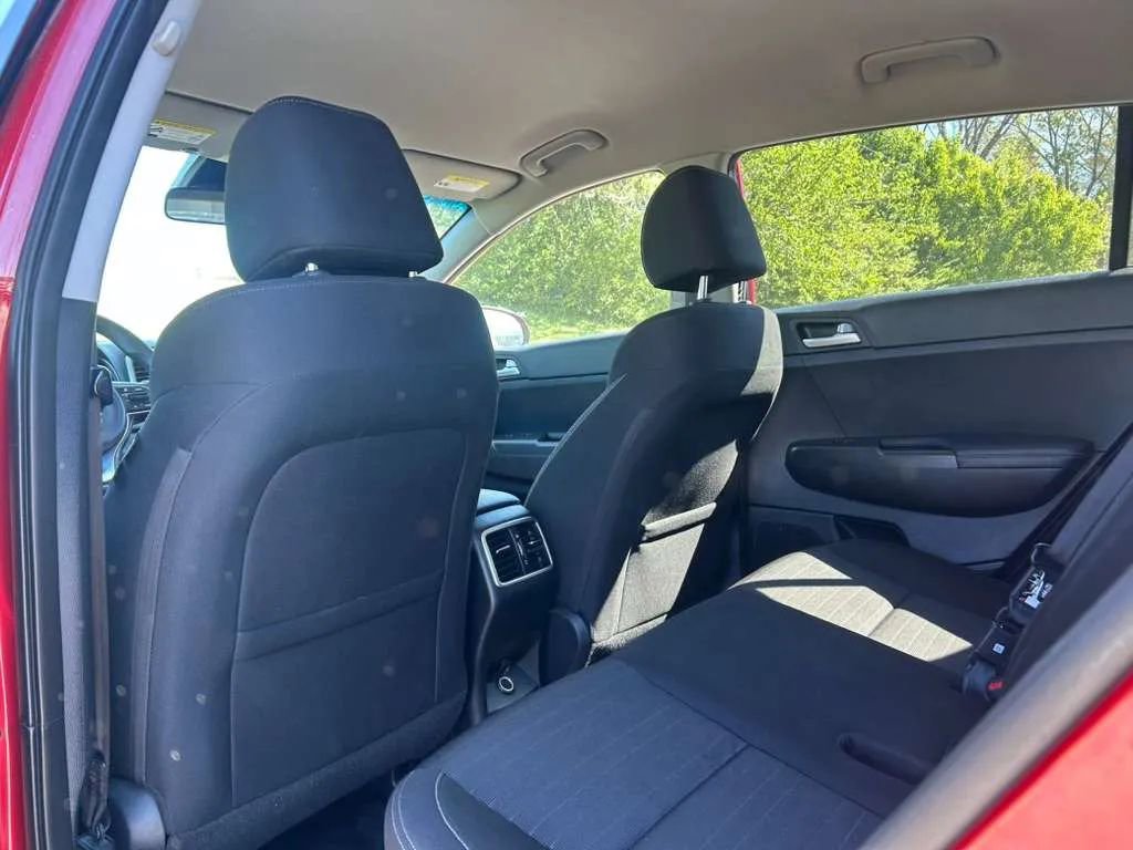 Used 2019 Kia Sportage LX w/ LX Popular Package AWD/4WD image 9