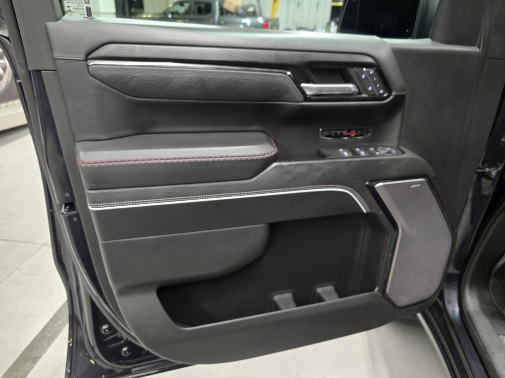 Used 2023 GMC Sierra 1500 AT4X image 16
