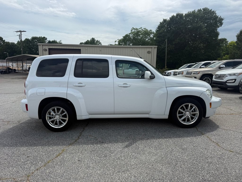 Used 2011 Chevrolet HHR LT FWD image 8