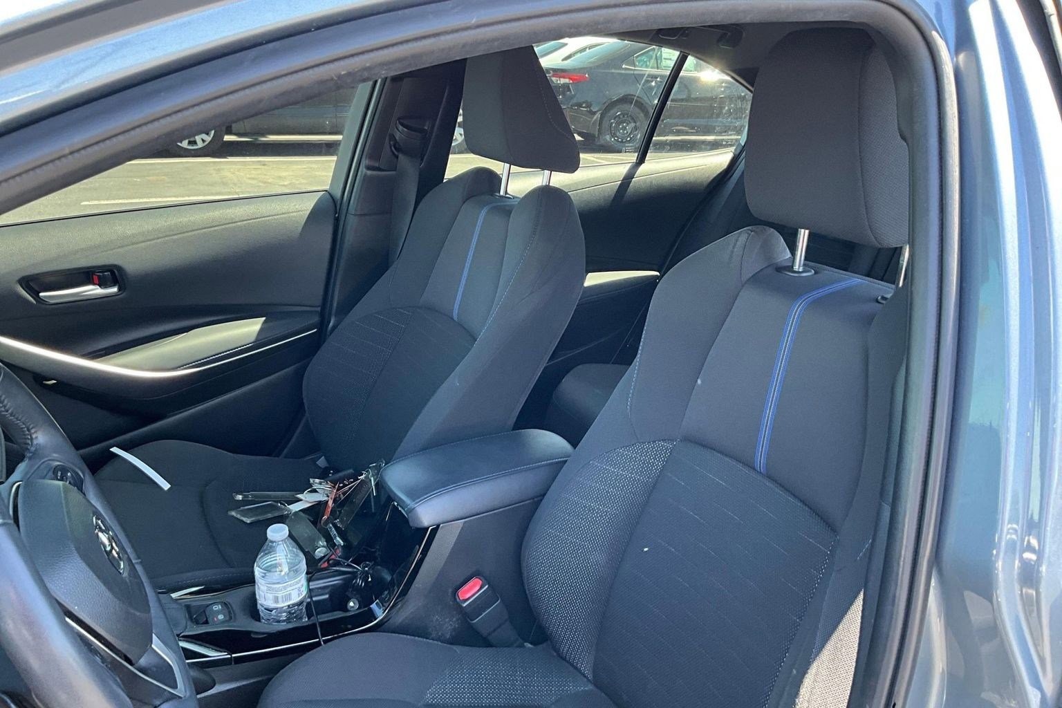 Used 2022 Toyota Corolla SE FWD image 19
