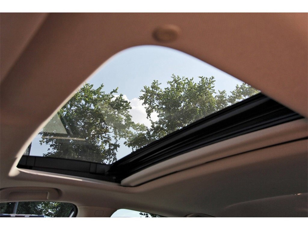 Used 2022 Honda Accord EX-L image 31