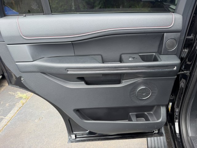 Used 2023 Ford Expedition Limited AWD/4WD image 22