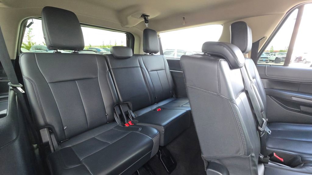 Used 2024 Ford Expedition Max XLT AWD/4WD image 16