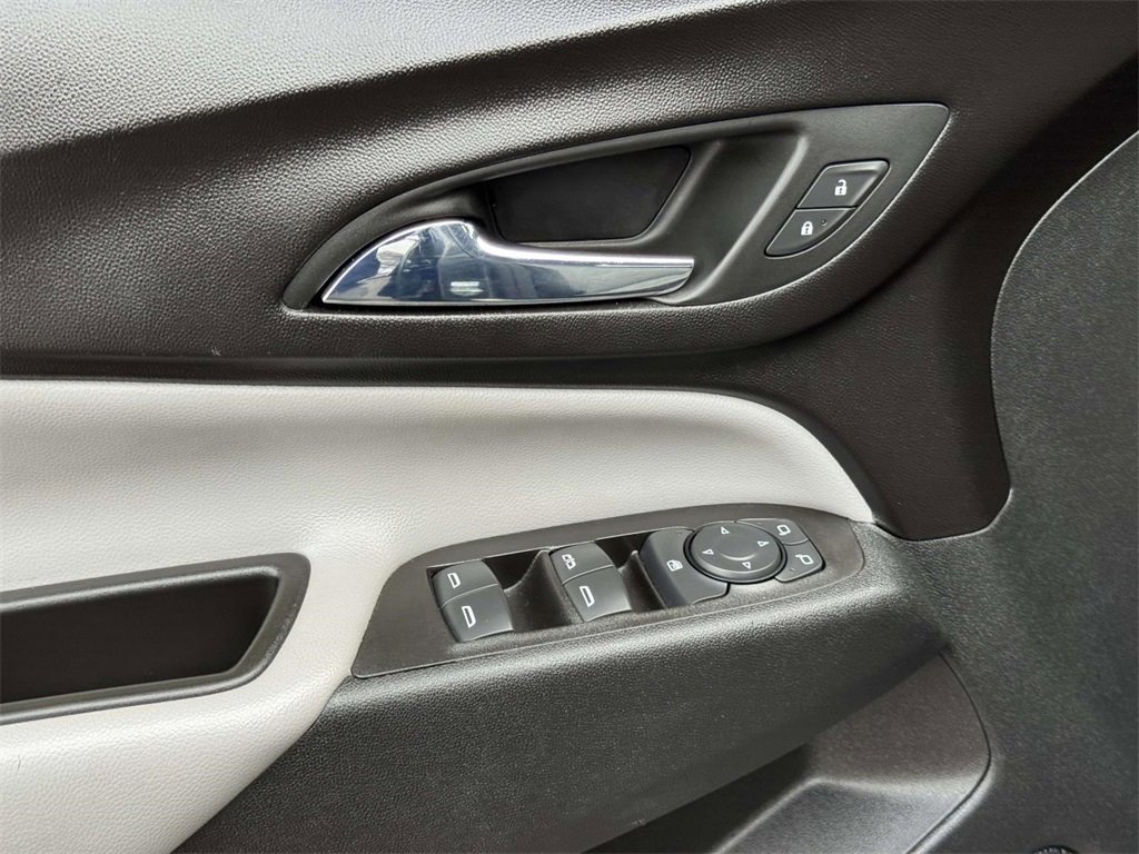 Used 2021 Chevrolet Equinox LT image 19