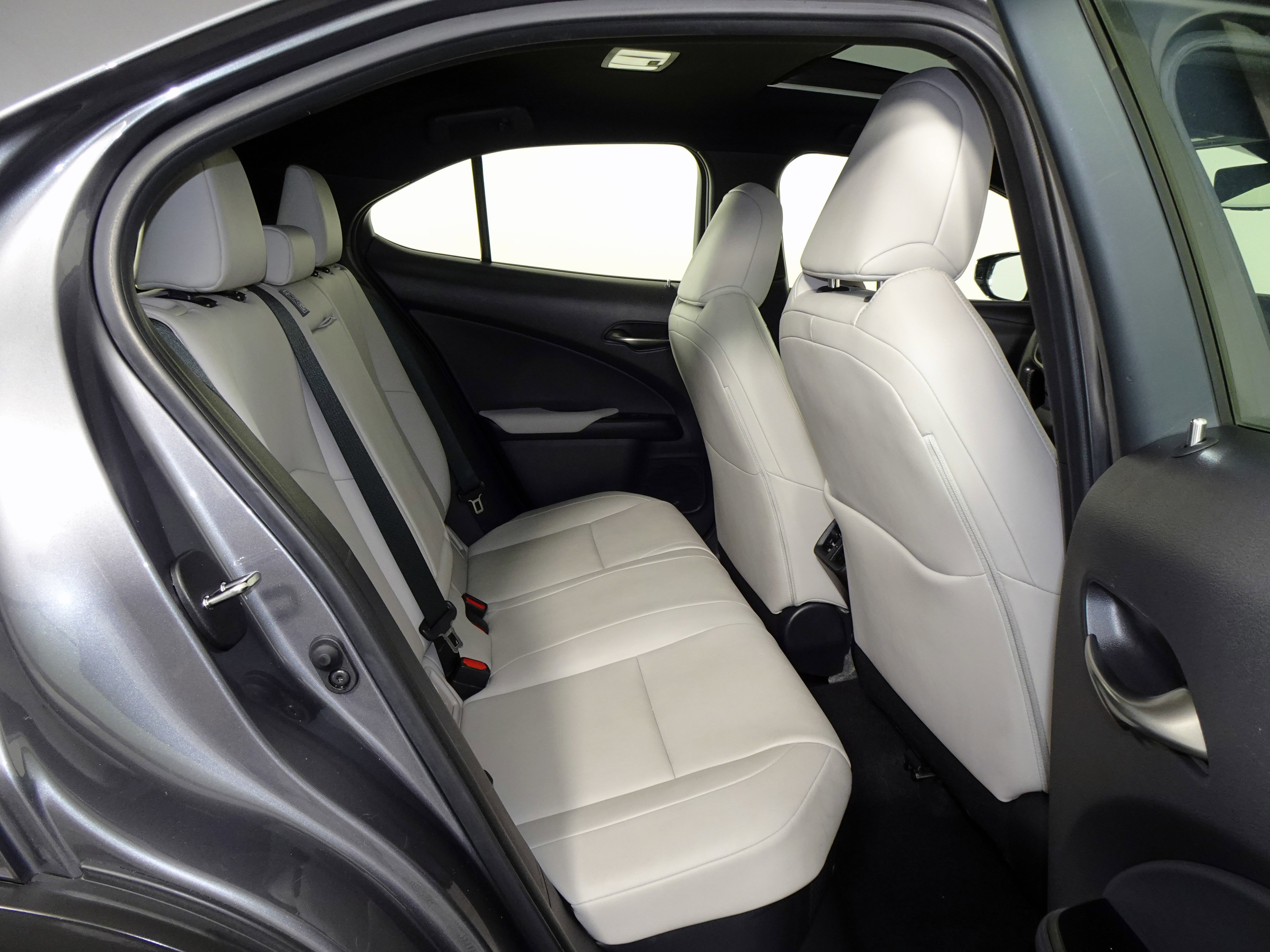 Used 2020 Lexus UX 250h w/ Premium Package image 36