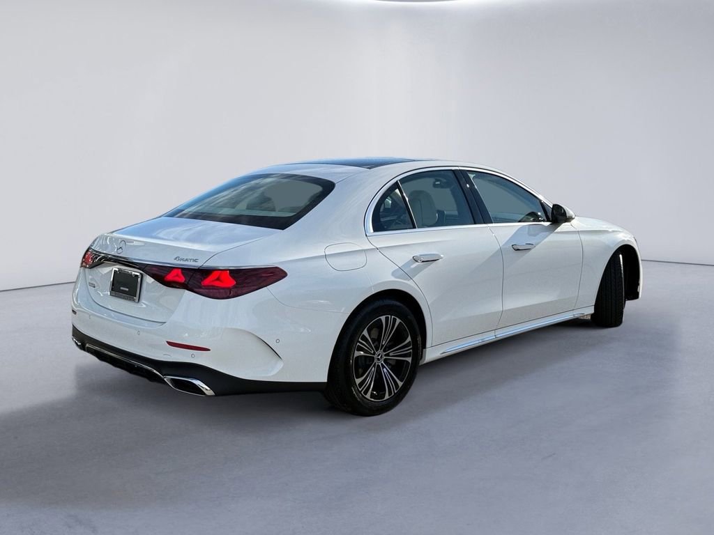 New 2026 Mercedes-Benz E 350 4MATIC Sedan image 4