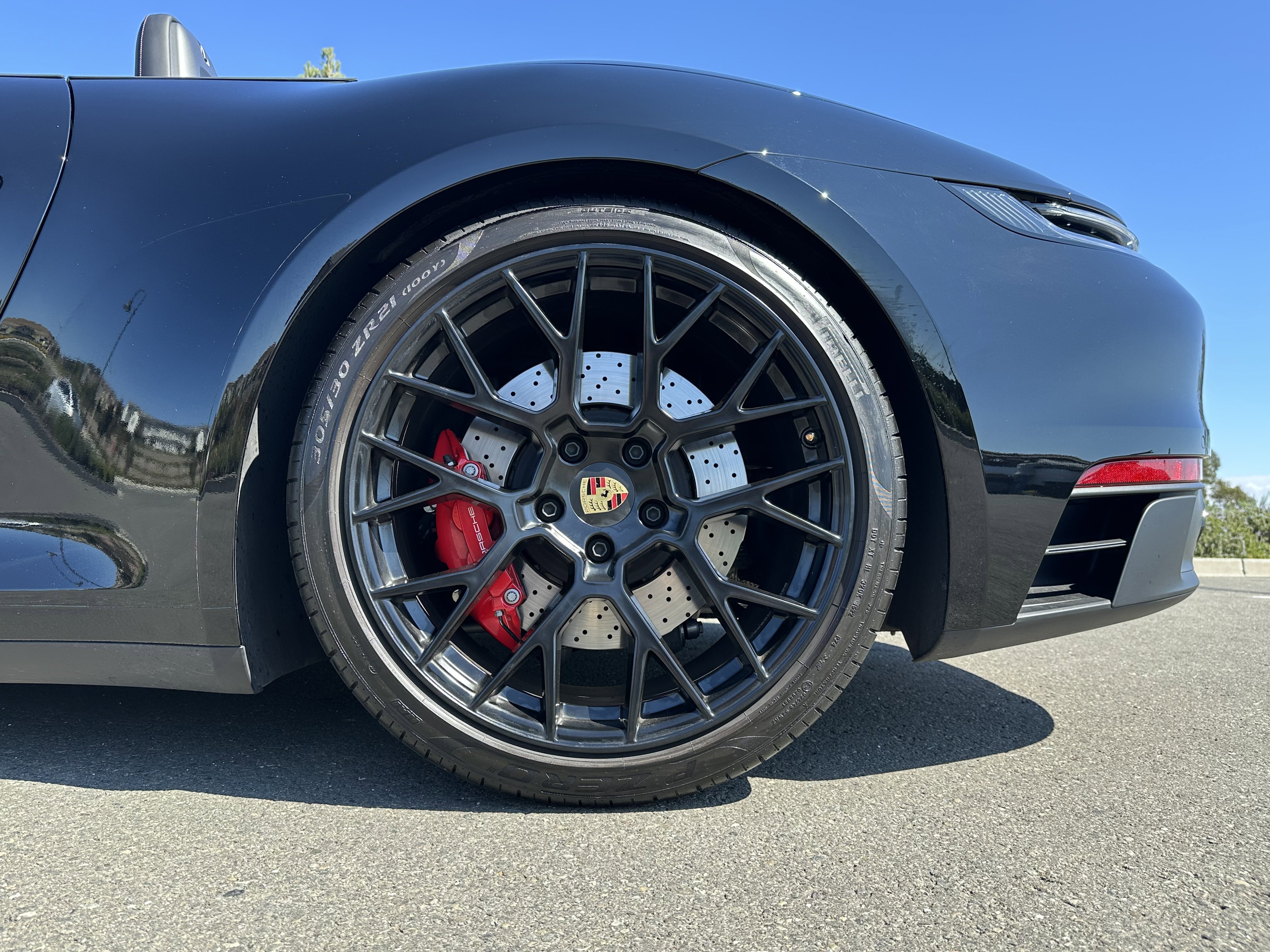 Used 2023 Porsche 911 Carrera 4 GTS image 36