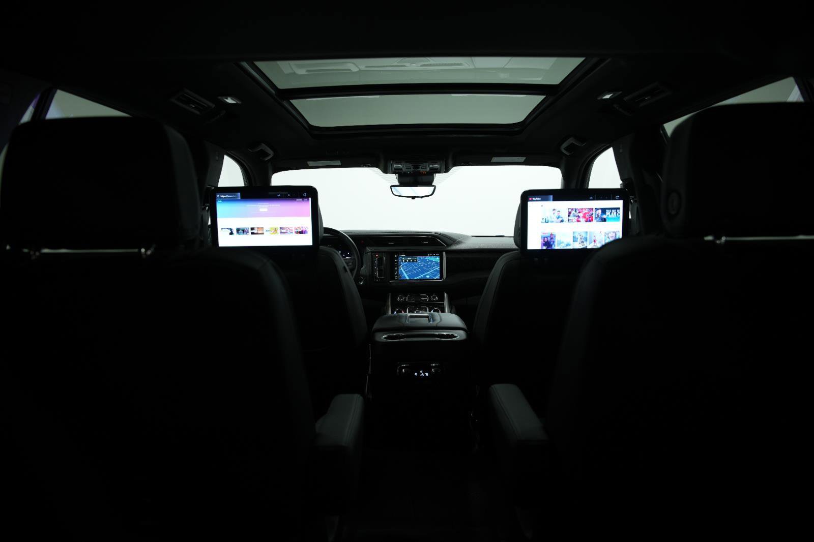 Used 2024 GMC Yukon Denali w/ Advanced Technology Package image 15