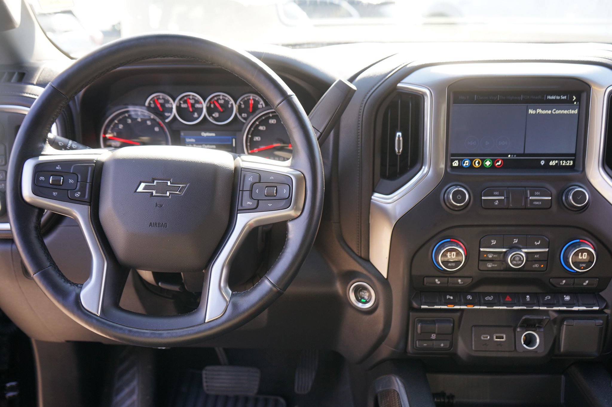 Used 2019 Chevrolet Silverado 1500 RST w/ All-Star Edition AWD/4WD image 18