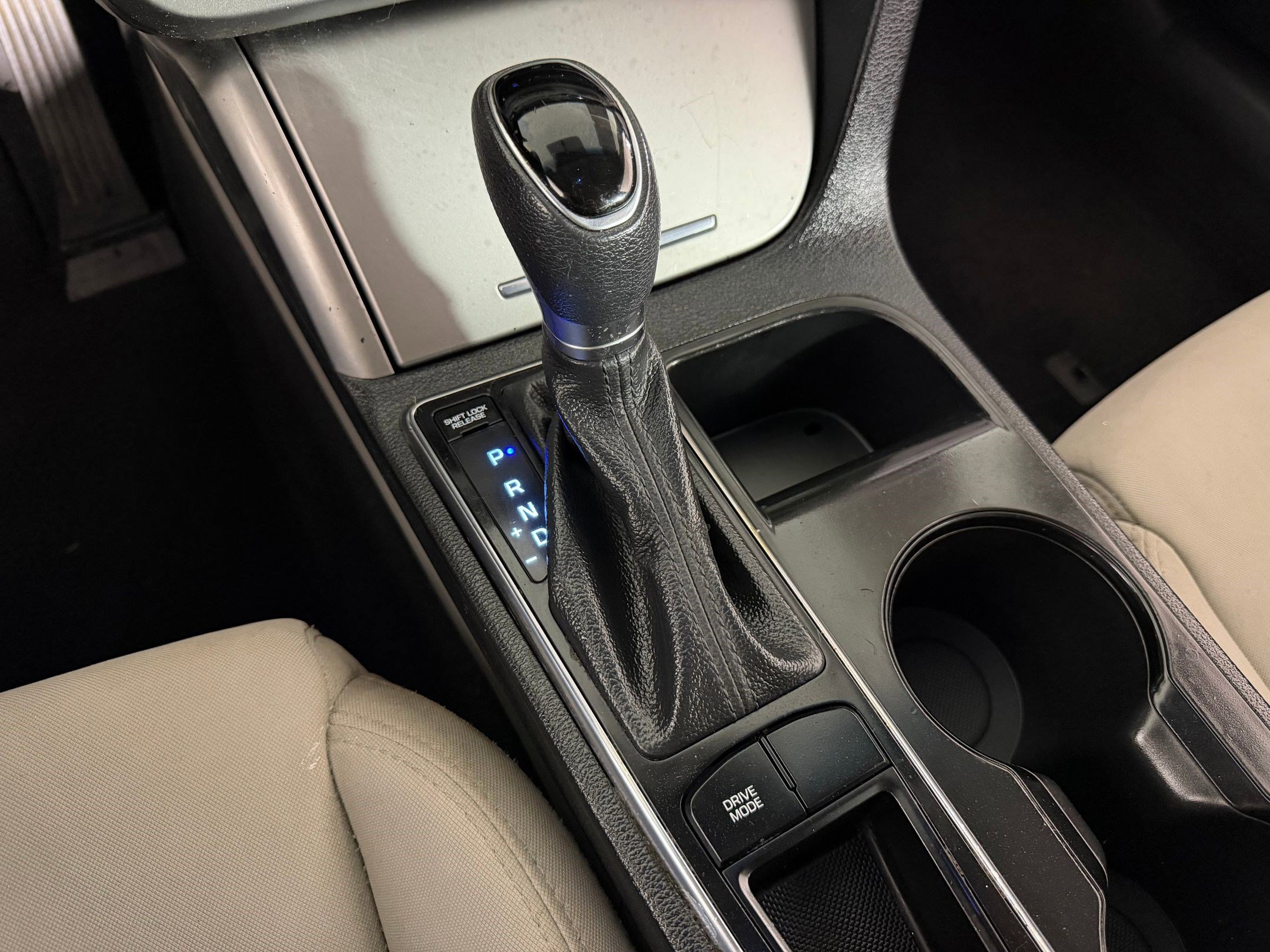 Used 2017 Hyundai Sonata SE FWD image 14