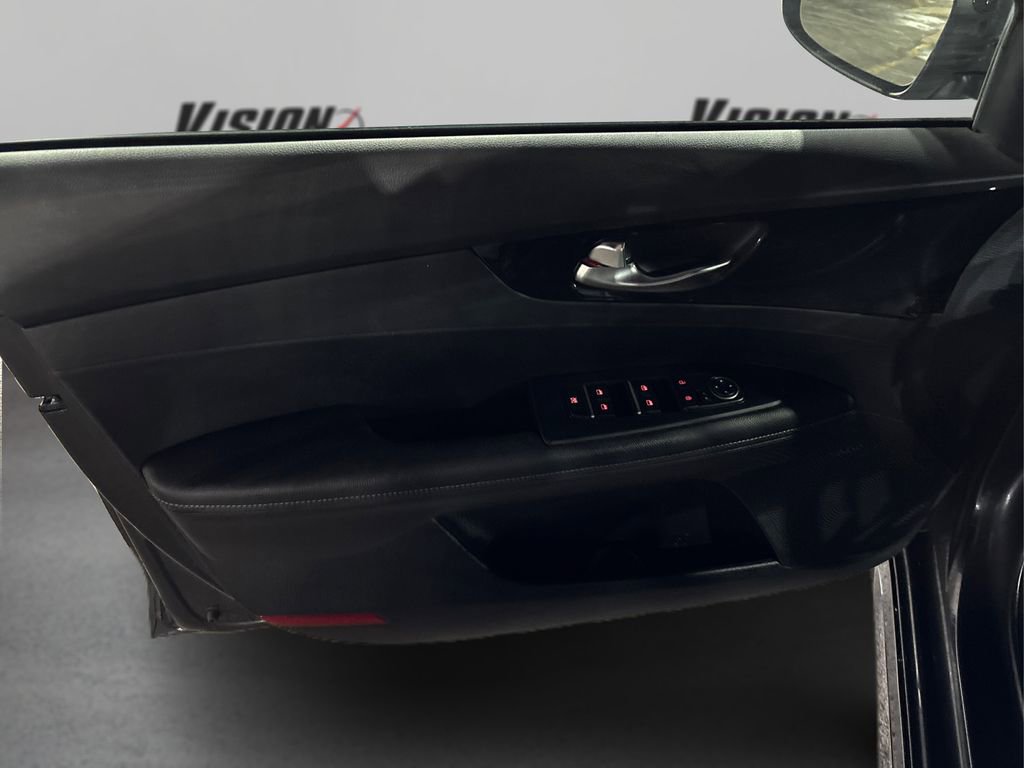 Certified 2022 Kia Forte GT-Line w/ GT-Line Technology Package image 22