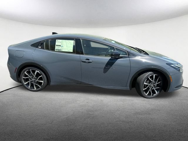 New 2026 Toyota Prius Plug-In Hybrid FWD image 11