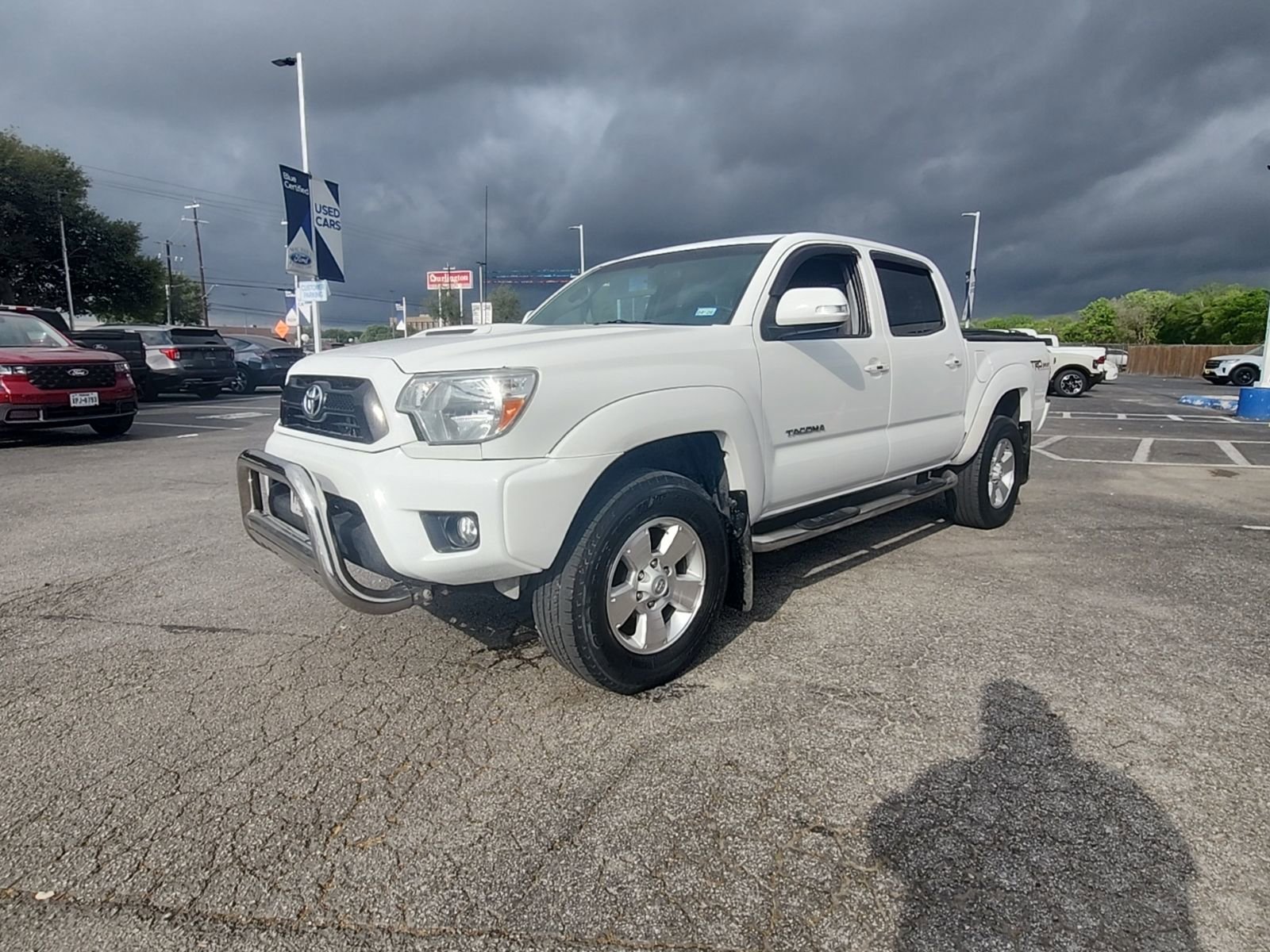 Used 2015 Toyota Tacoma PreRunner w/ TRD Sport Package image 7