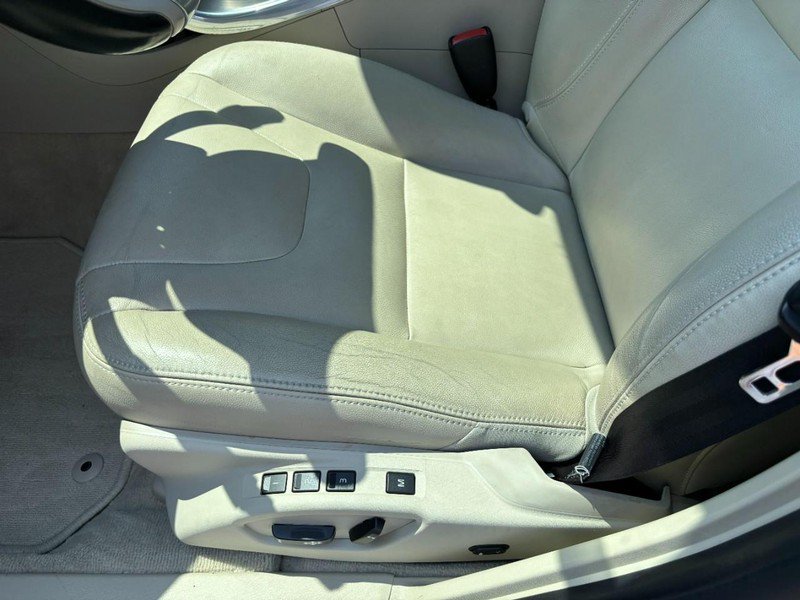 Used 2015 Volvo S60 T5 Premier w/ Convenience Package FWD image 16