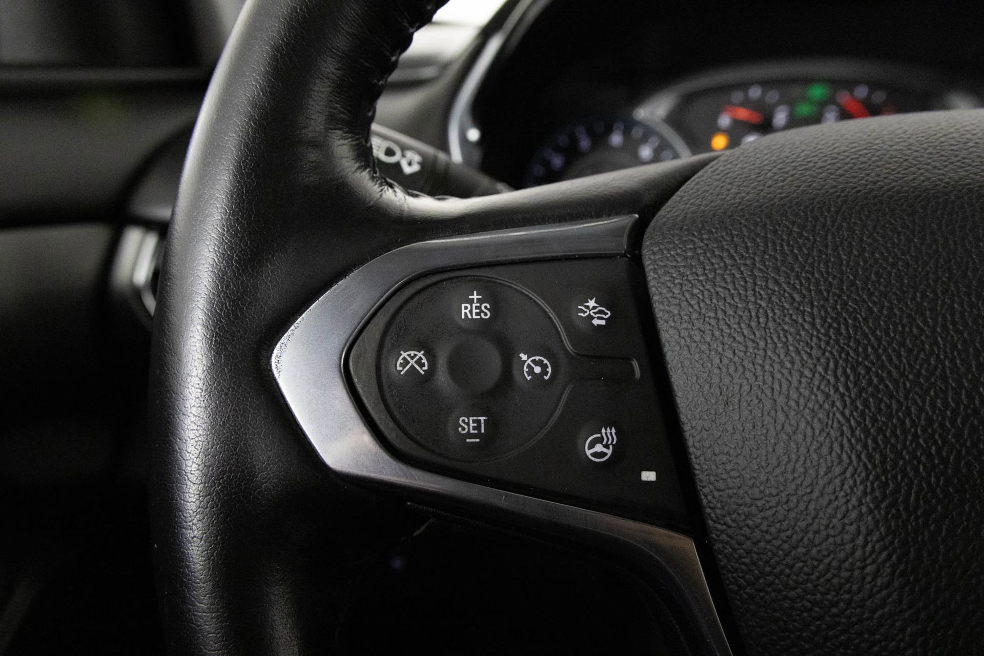 Used 2021 Chevrolet Traverse LT w/ LPO, Floor Liner Package image 27