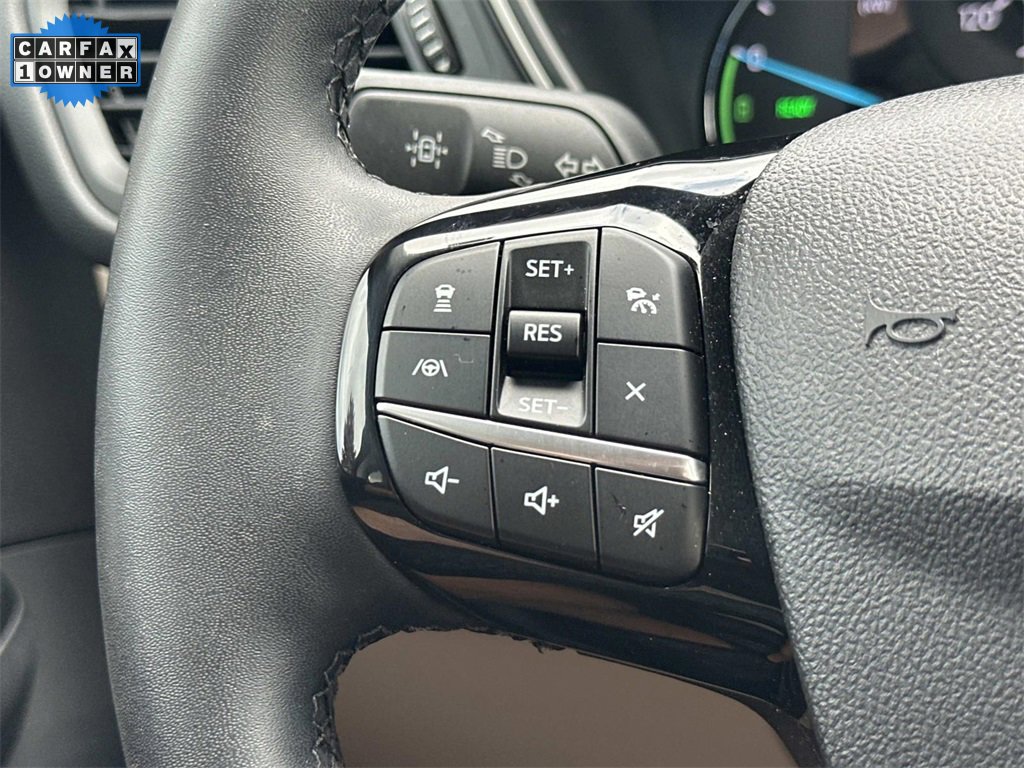 Used 2021 Ford Escape SE w/ SE Sport Appearance Package image 18