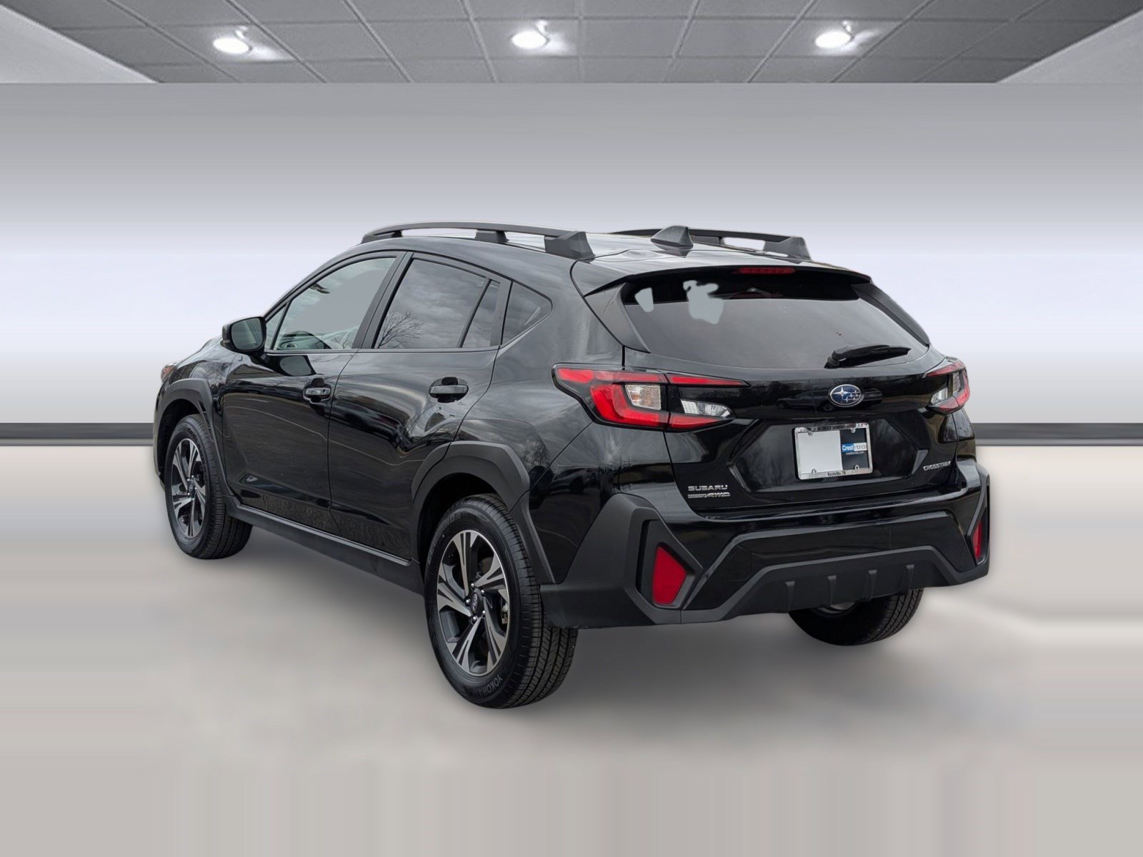 Used 2024 Subaru Crosstrek 2.0i Premium image 3