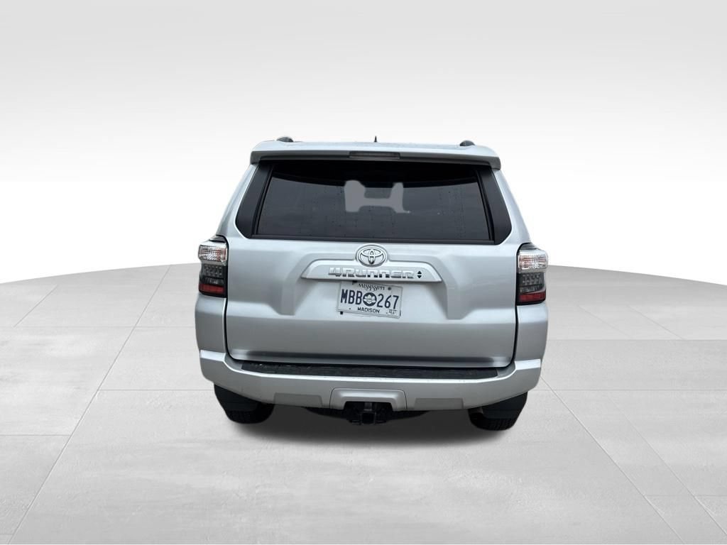 Used 2024 Toyota 4Runner SR5 RWD image 5