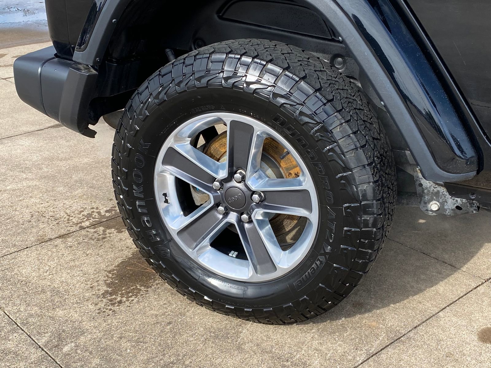 Used 2023 Jeep Wrangler Unlimited Sahara image 8