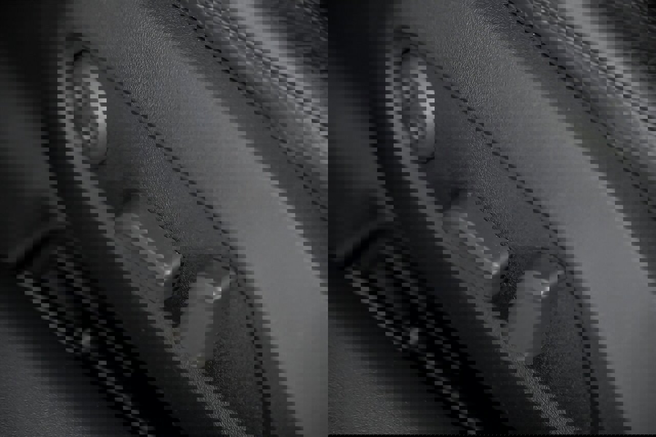 Used 2009 Audi R8 V8 image 24