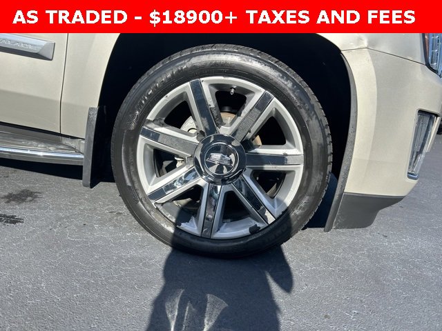 Used 2016 Cadillac Escalade Luxury image 8