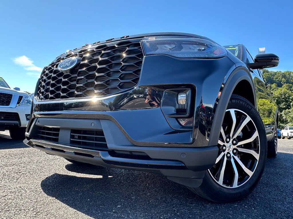 Certified 2026 Ford Explorer ST-Line AWD/4WD image 32