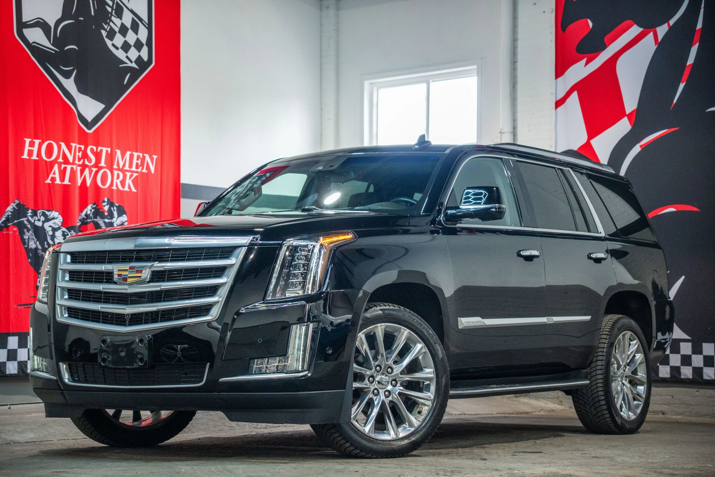 Used 2018 Cadillac Escalade Luxury