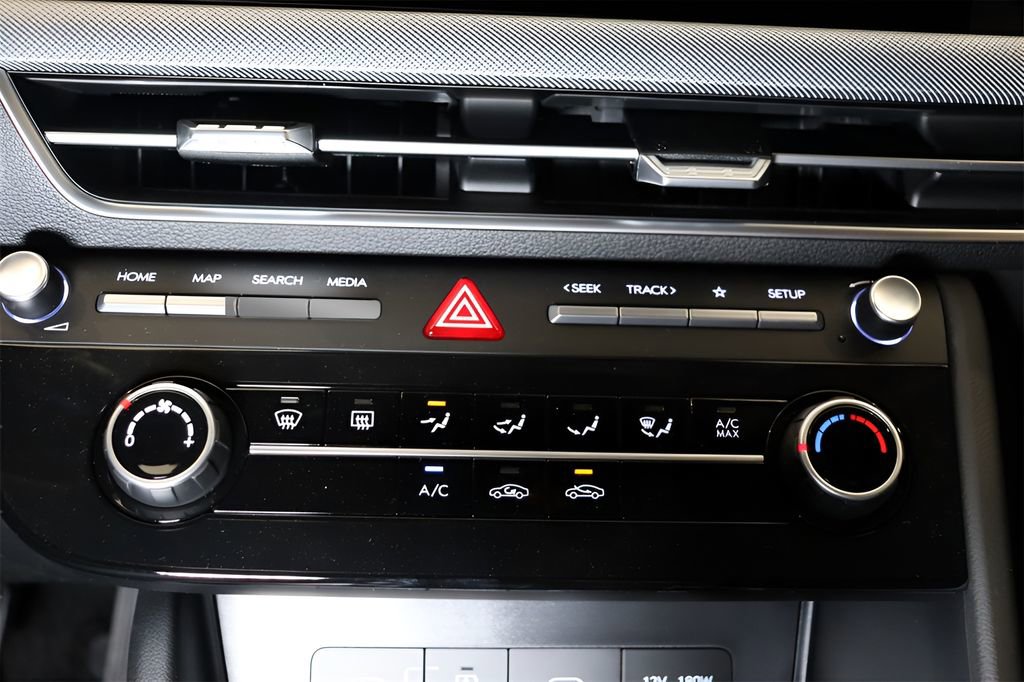 Certified 2025 Hyundai Sonata SE image 18