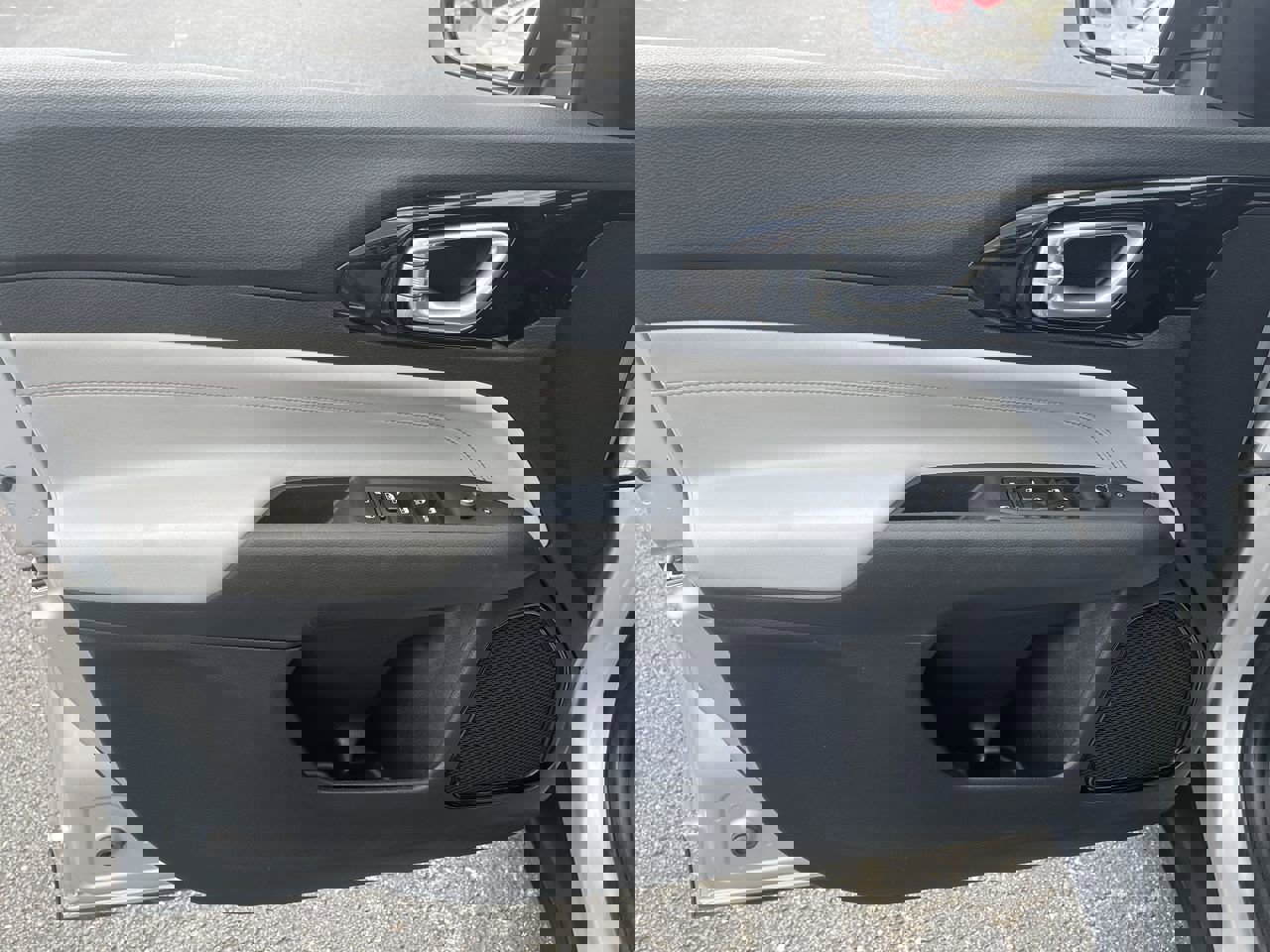 Used 2024 Jeep Compass Limited image 22