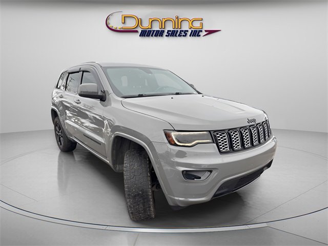 Used 2020 Jeep Grand Cherokee Altitude image 4