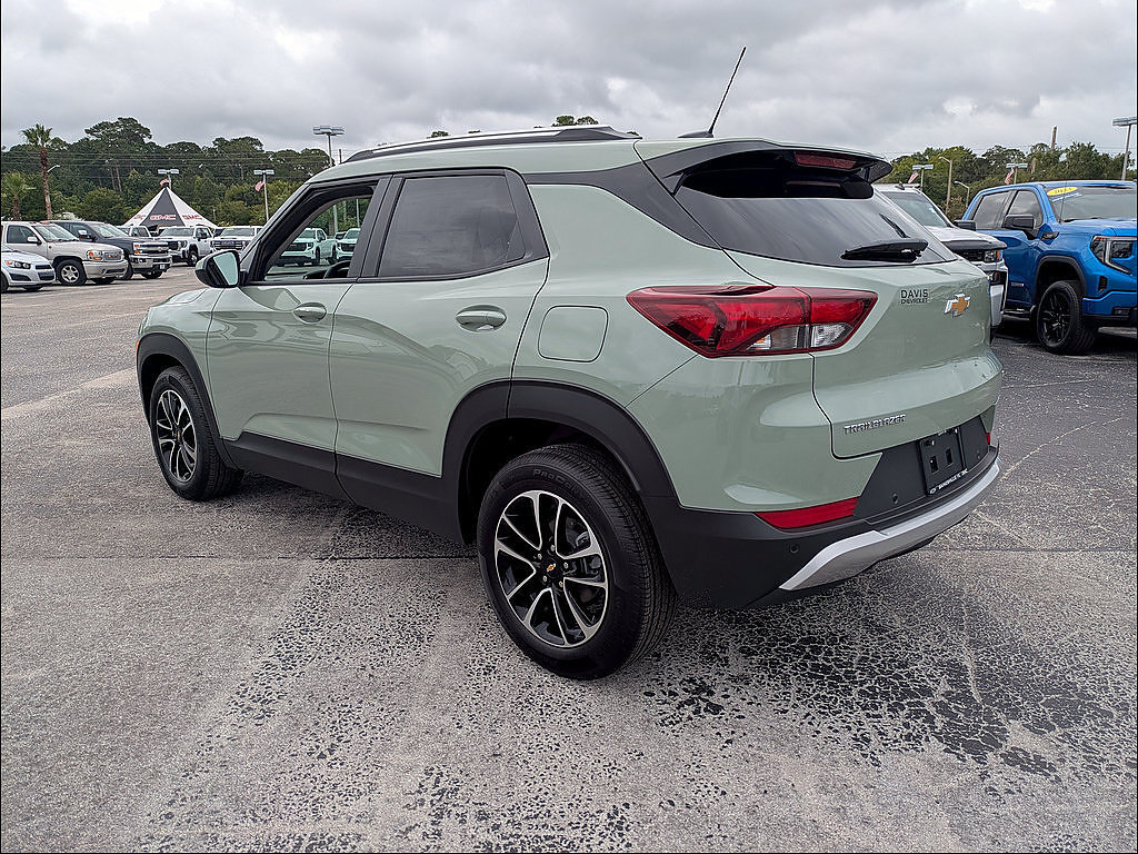 New 2026 Chevrolet TrailBlazer LT w/ Convenience Package FWD image 7