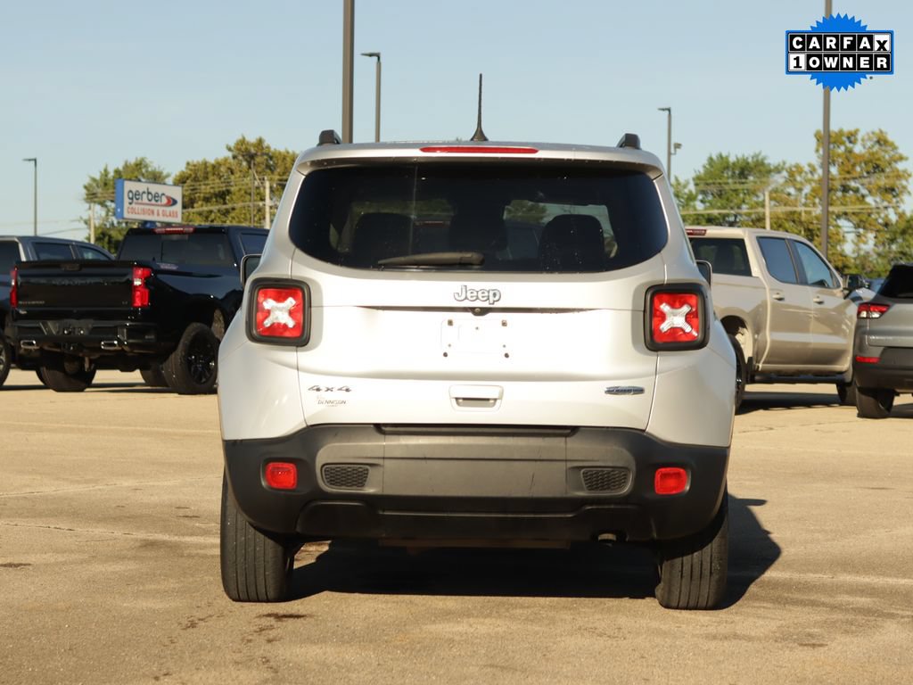 Used 2020 Jeep Renegade Latitude w/ Cold Weather Group AWD/4WD image 6