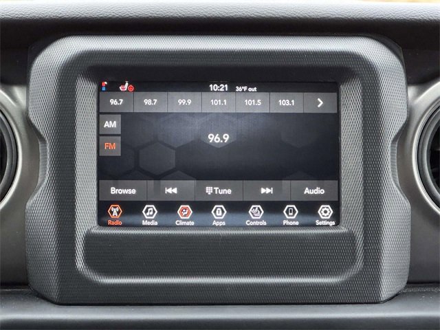 Used 2023 Jeep Gladiator Sport image 3