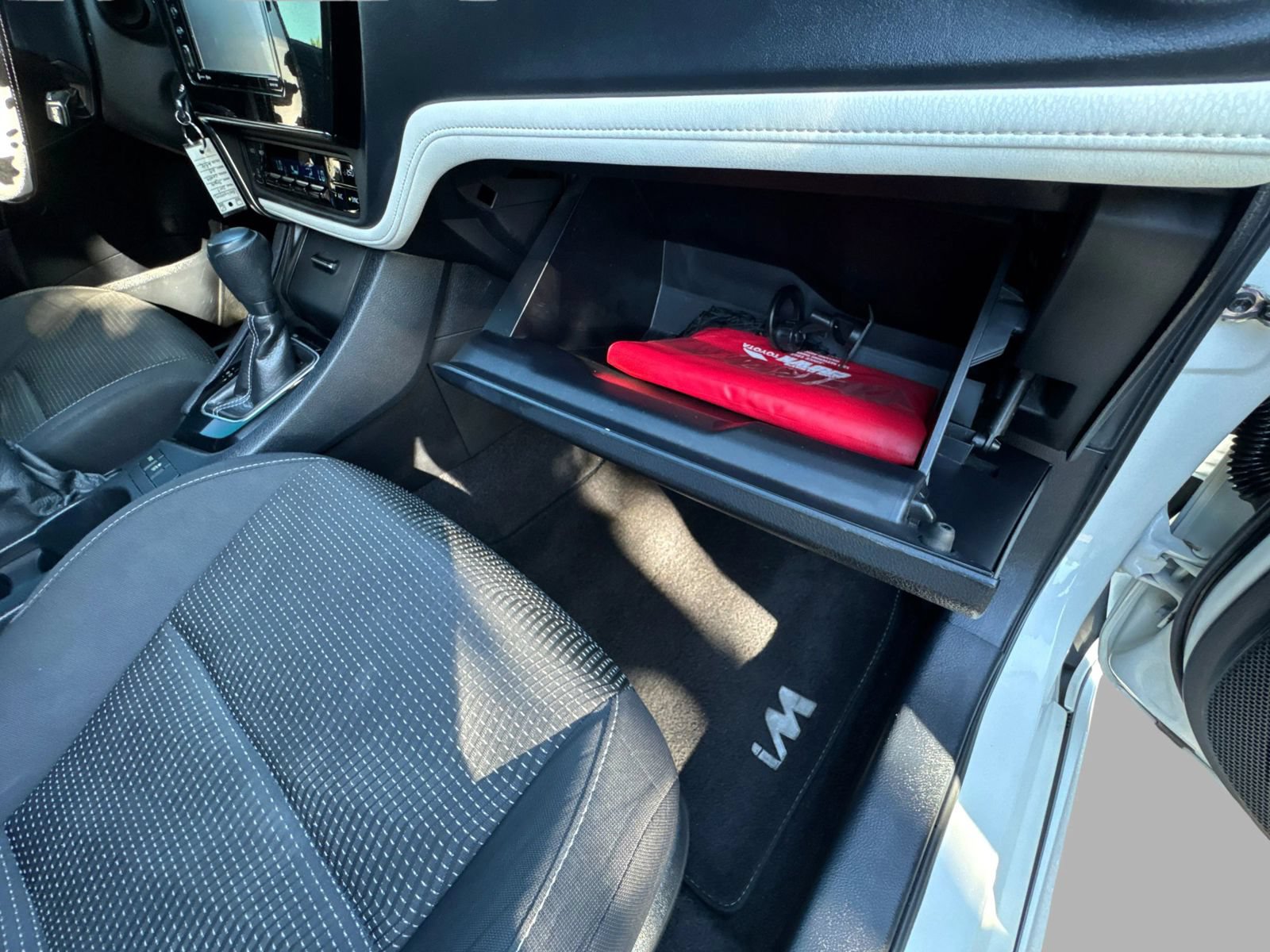 Used 2017 Toyota Corolla iM w/ Carpet Mat Package FWD image 91