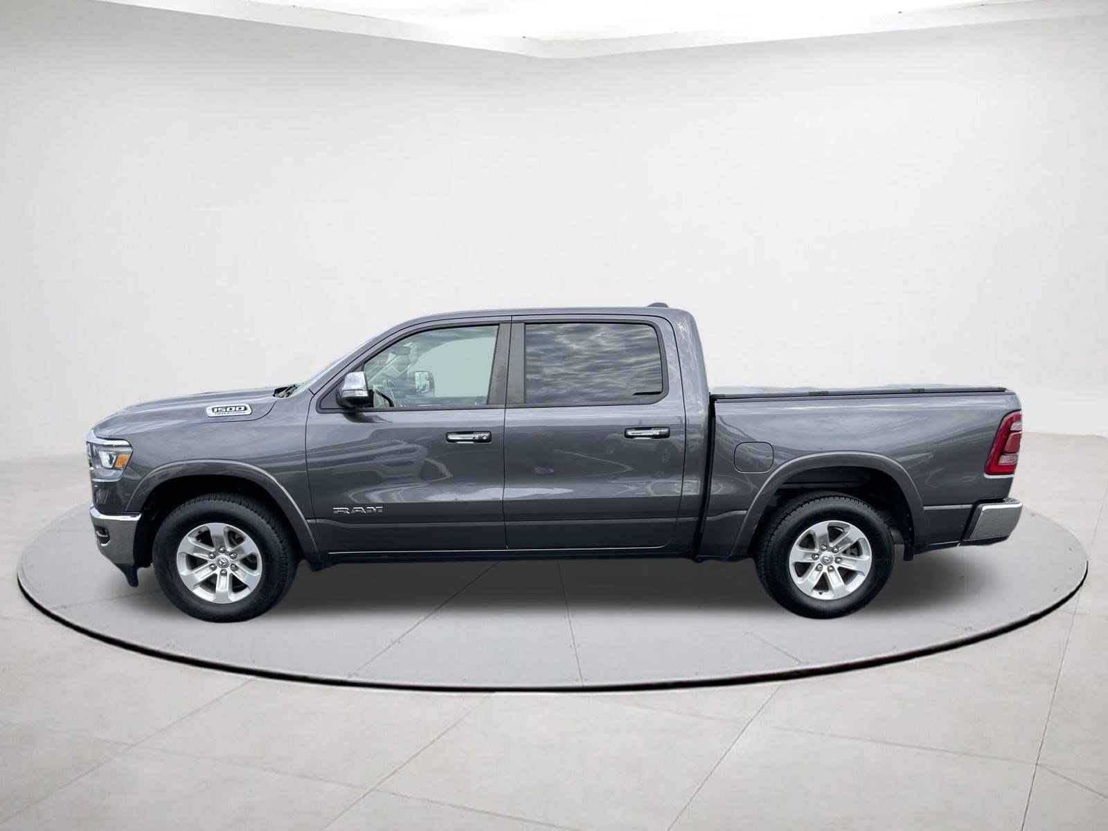 Certified 2022 RAM 1500 Laramie image 4