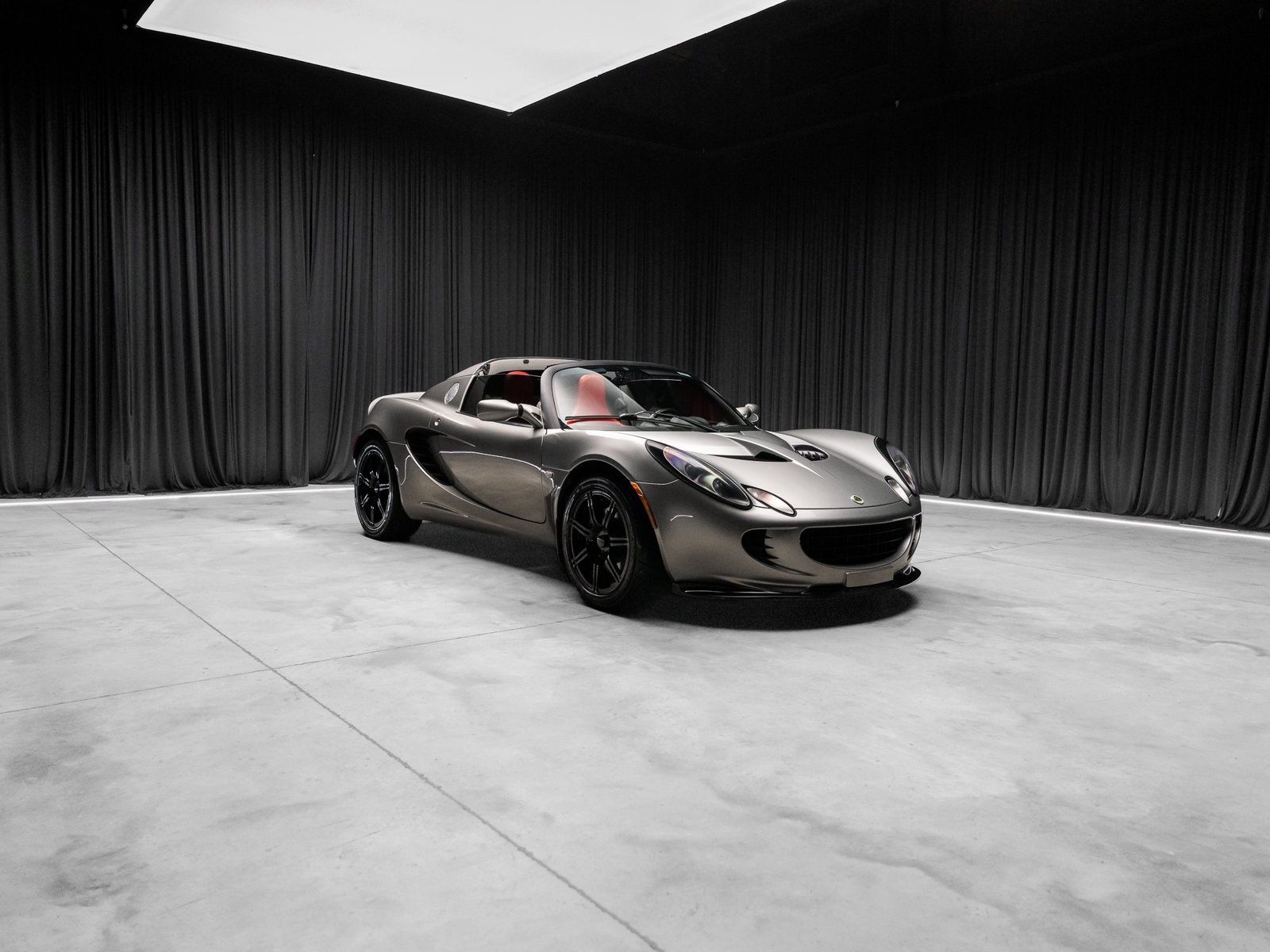 Used 2005 Lotus Elise RWD image 10