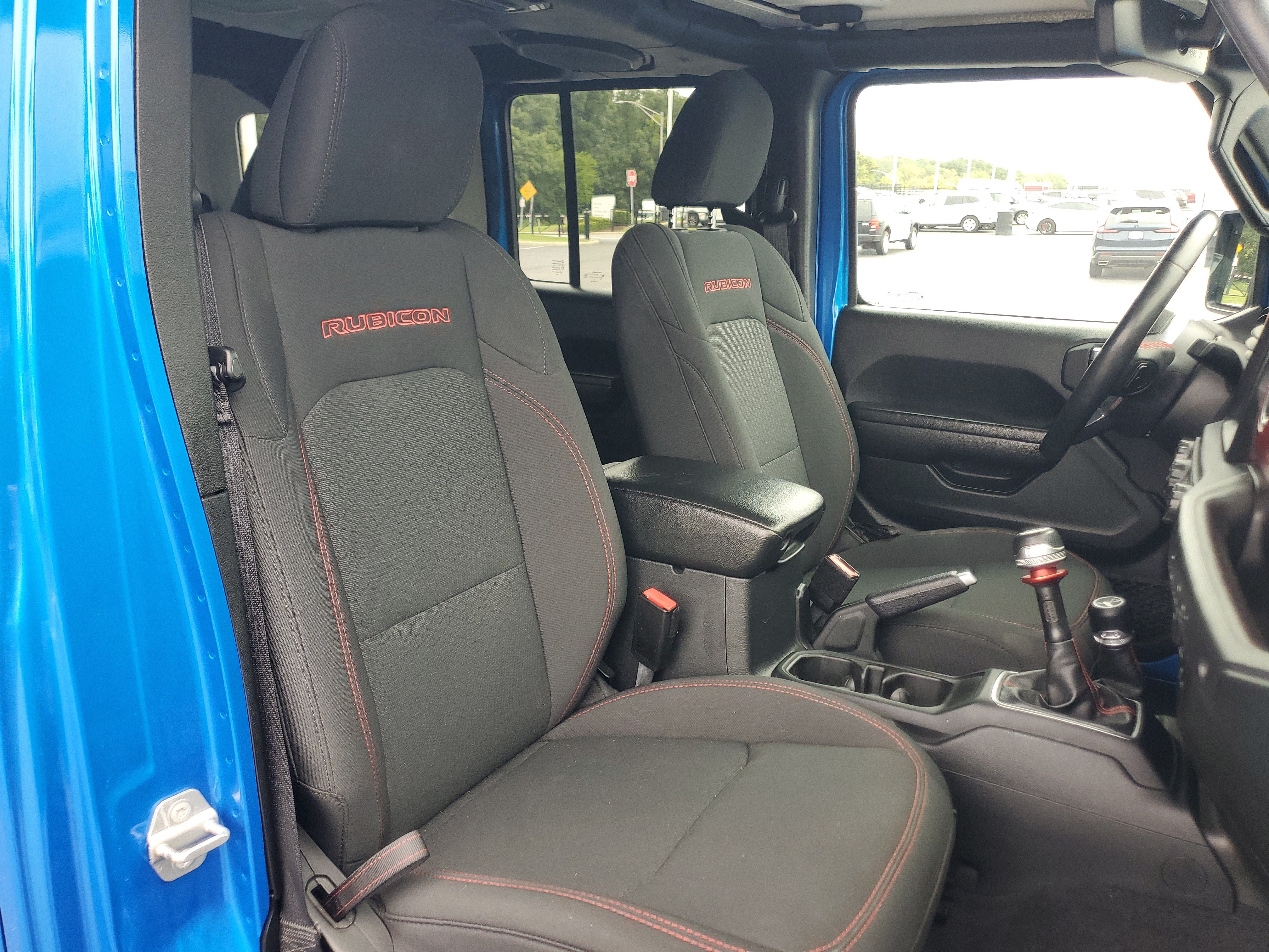 Used 2021 Jeep Wrangler Unlimited Rubicon w/ Dual Top Group AWD/4WD image 15