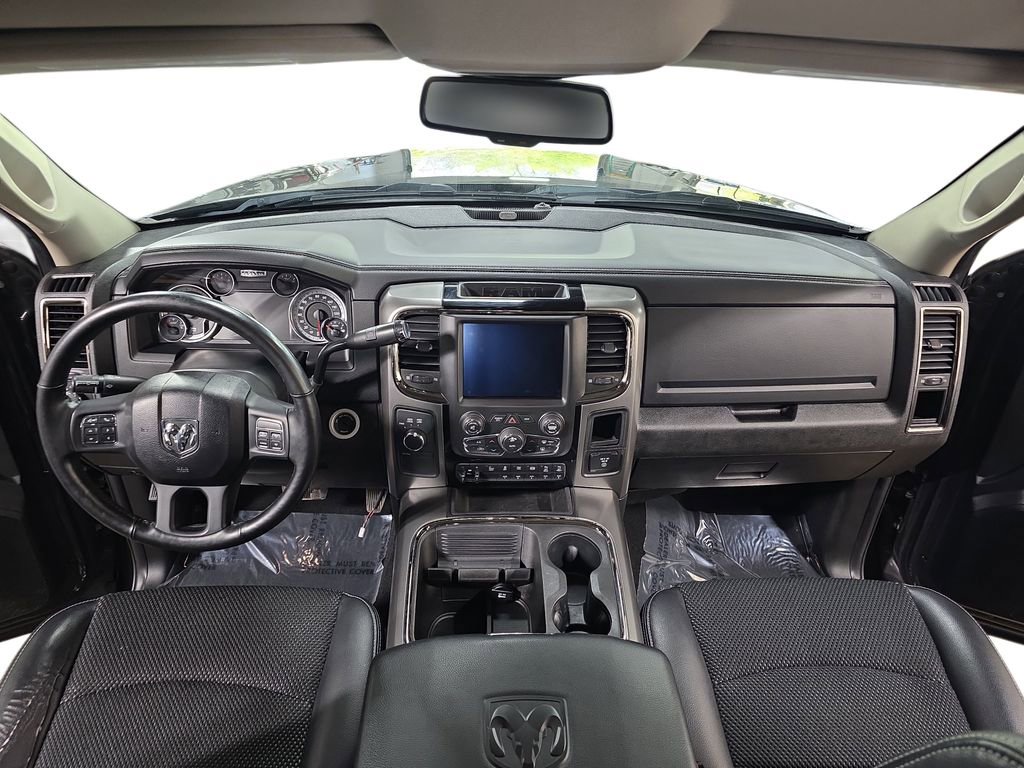 Used 2018 RAM 2500 Big Horn w/ Sport Appearance Group AWD/4WD image 9