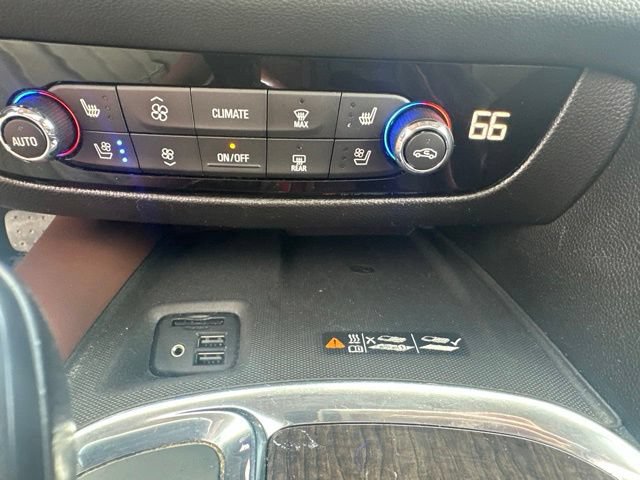 Used 2021 Buick Enclave Avenir w/ Avenir Technology Package AWD/4WD image 30