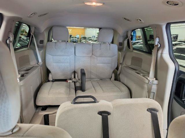 Used 2016 Dodge Grand Caravan SE w/ Quick Order Package 29E SE FWD image 30
