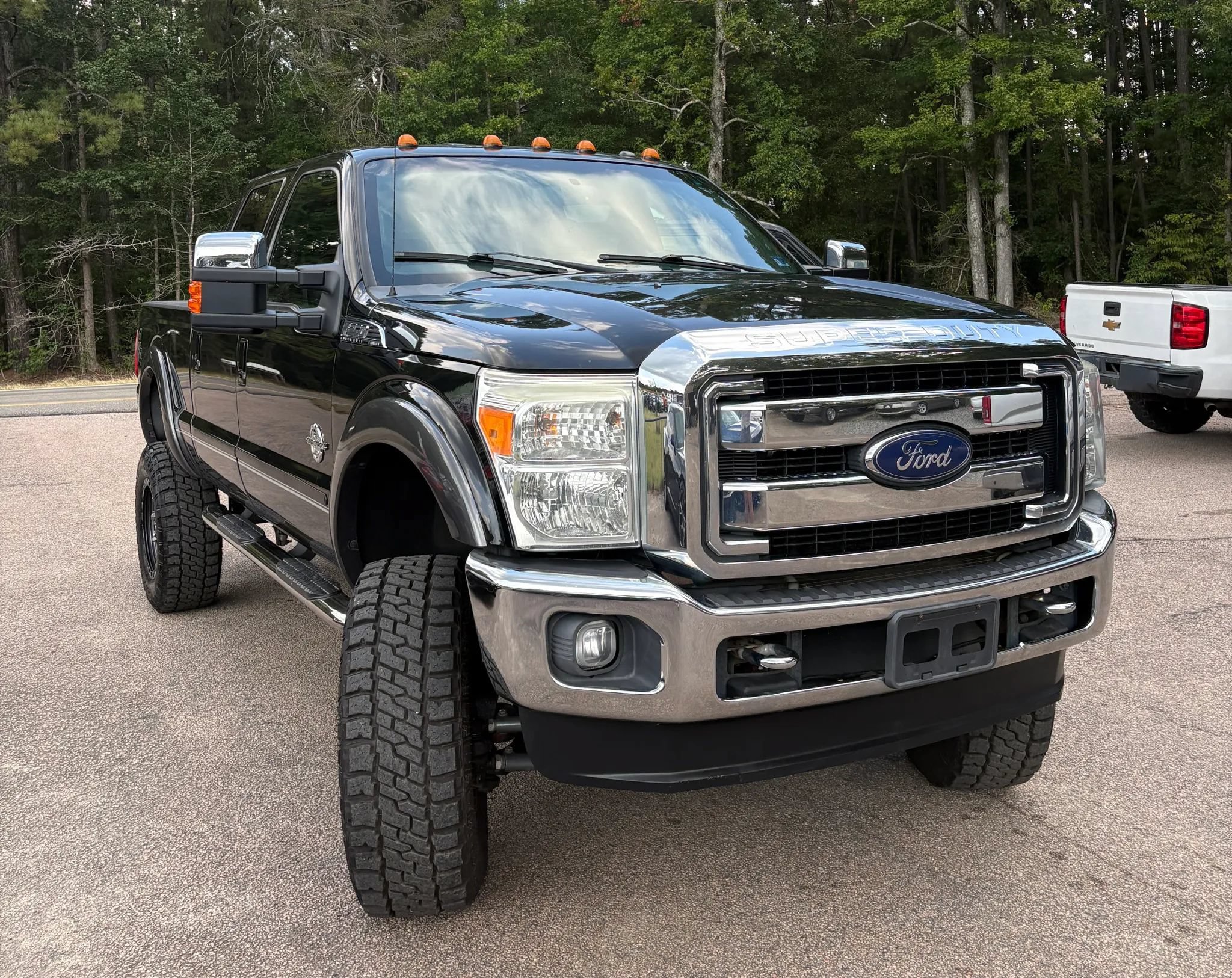 Used 2015 Ford F250 Lariat w/ Lariat Chrome Package AWD/4WD image 7