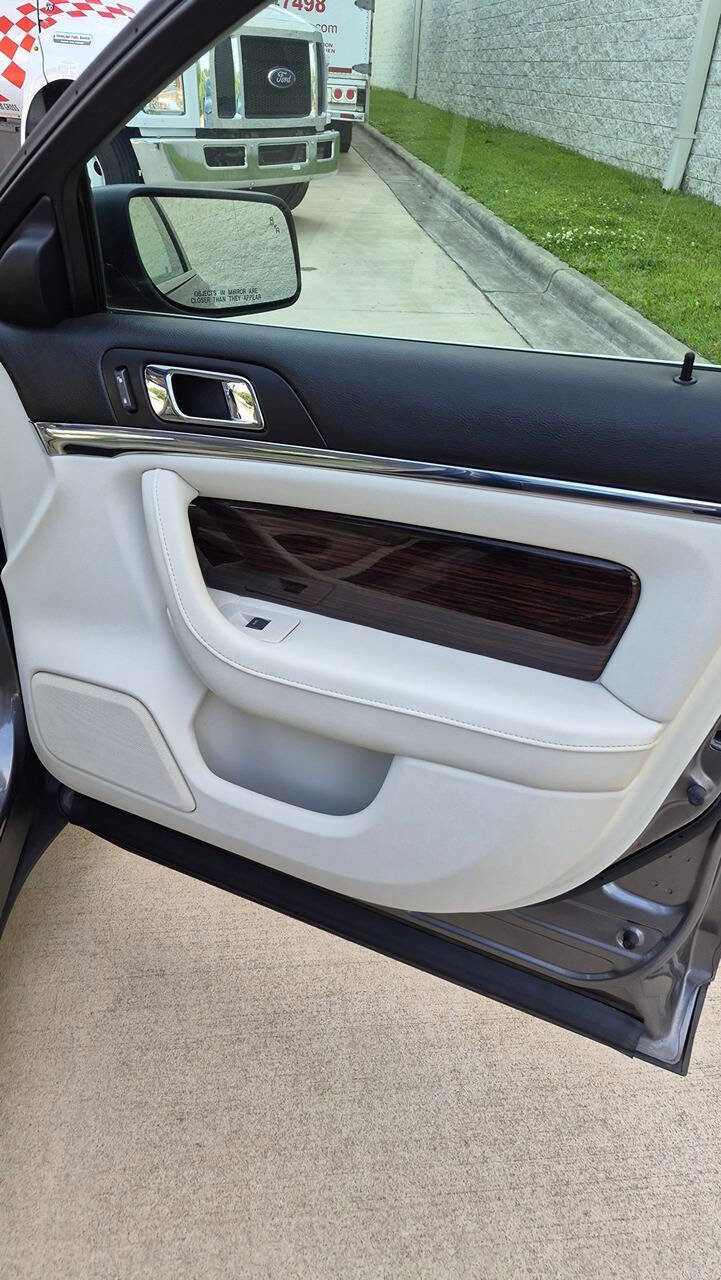 Used 2012 Lincoln MKS FWD image 67